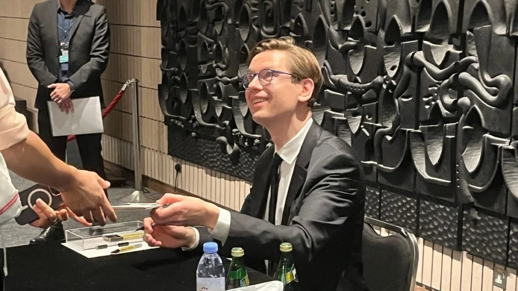 Víkingur Ólafsson Recorded a Bach Album in His Own Basement