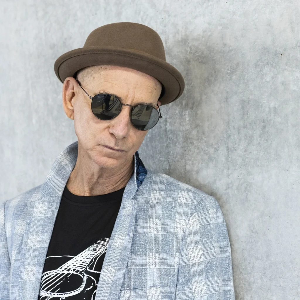 The History of Sugar Opens on a Guitar Arpeggio and Makes John Leslie Wait