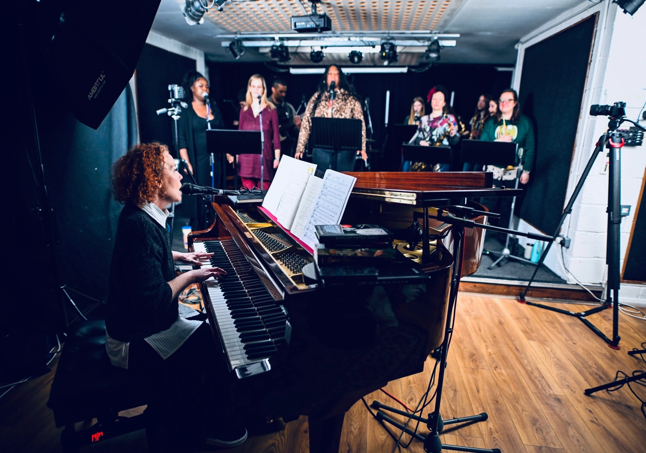 Fiona Ross, J Steps and the Room in the Recording of Moments in My Notebook