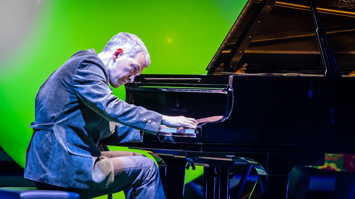 Brad Mehldau Closed the Edison Awards With Bach's Goldberg Theme