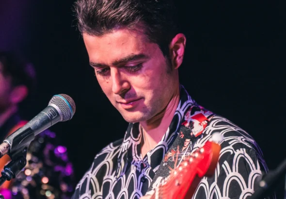 Olly Williams and the Improvised Solo on Candles Turned to Ash: What the Microphone Hears