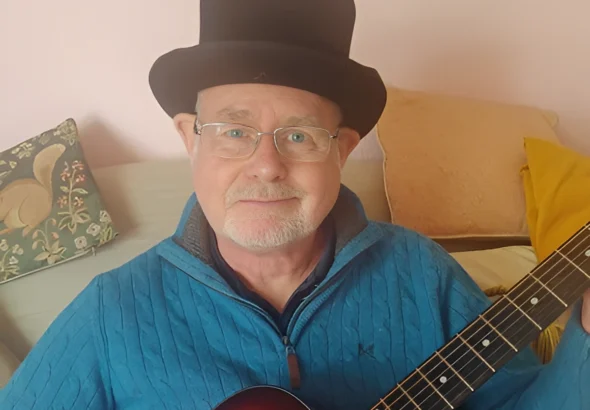 How Mellotron and Bouzouki Get Captured on The Legendary Ten Seconds' Cornish and Devonian