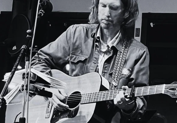 Tenderly by Pete Keating: What the Microphone Hears When Guitar and Voice Go Down Together