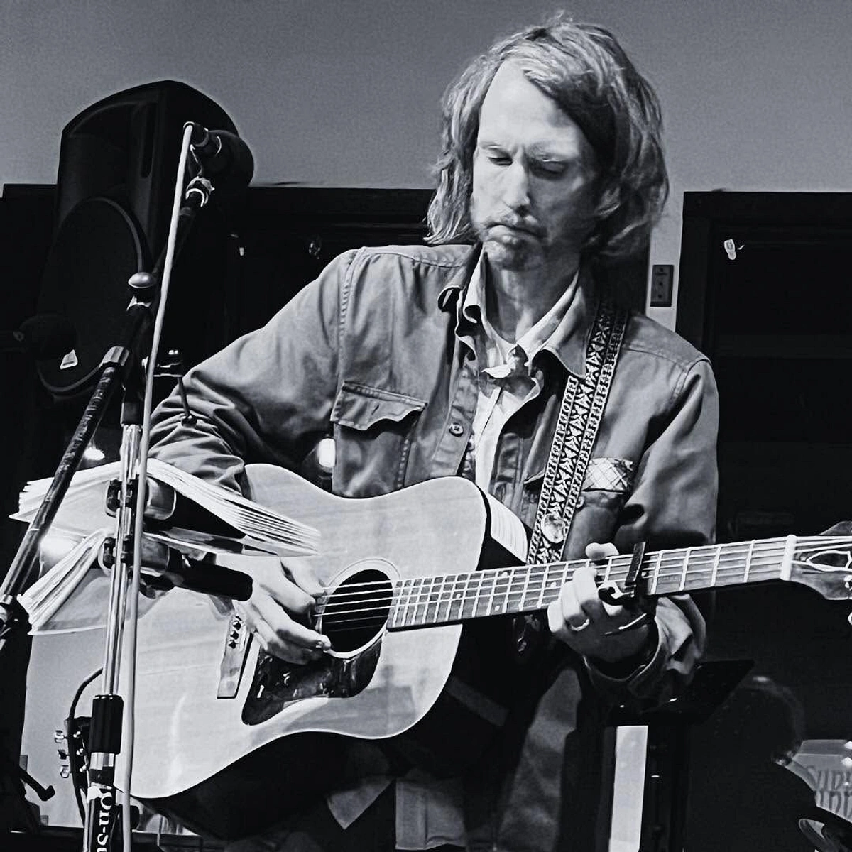 Tenderly by Pete Keating: What the Microphone Hears When Guitar and Voice Go Down Together