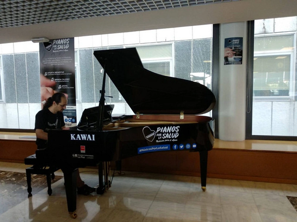 How Celtic Piano Gets Captured: Elderane's Miradas al Norte Looks From Madrid to Skye