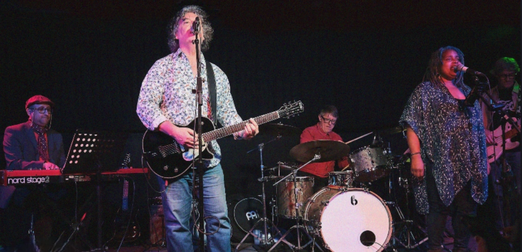 Groovy Shirt Club Show How Acoustic Guitar Gets Captured on Electric Flowers